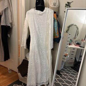 Elegant White Lace Dress